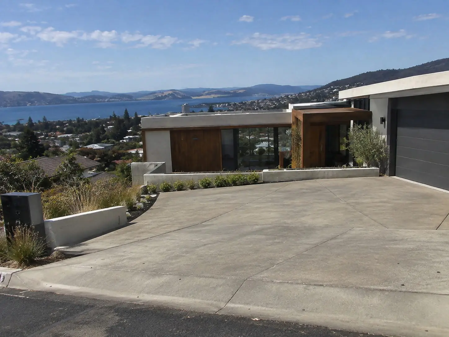 Residential concrete driveways in Darwin