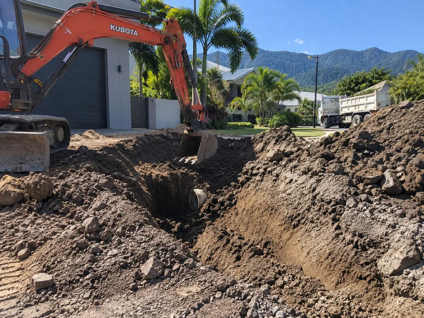 Our Darwin crew excavating a building site